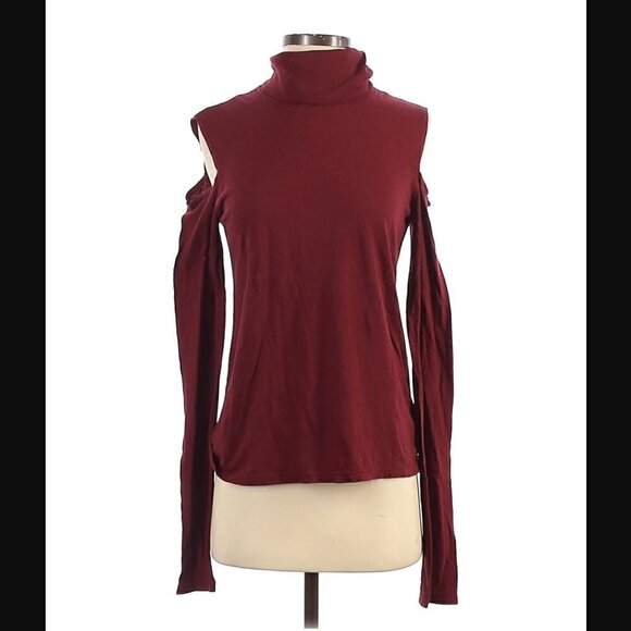 Revolve Pam & Gela Top S NWT Cold Shoulder Long Sleeve Turtleneck Maroon Trendy - Picture 4 of 14